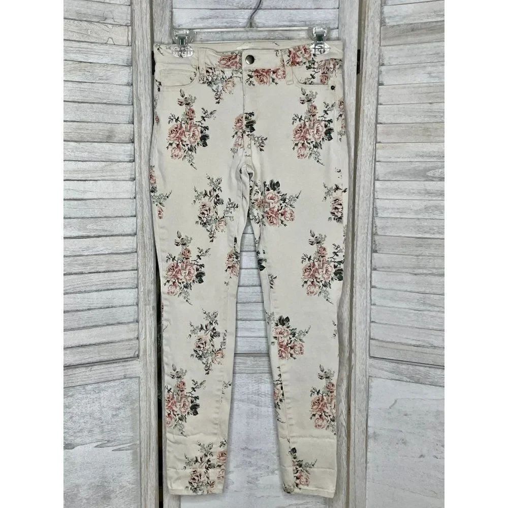 Taylor & Sage White Floral Skinny Jeans Size 7